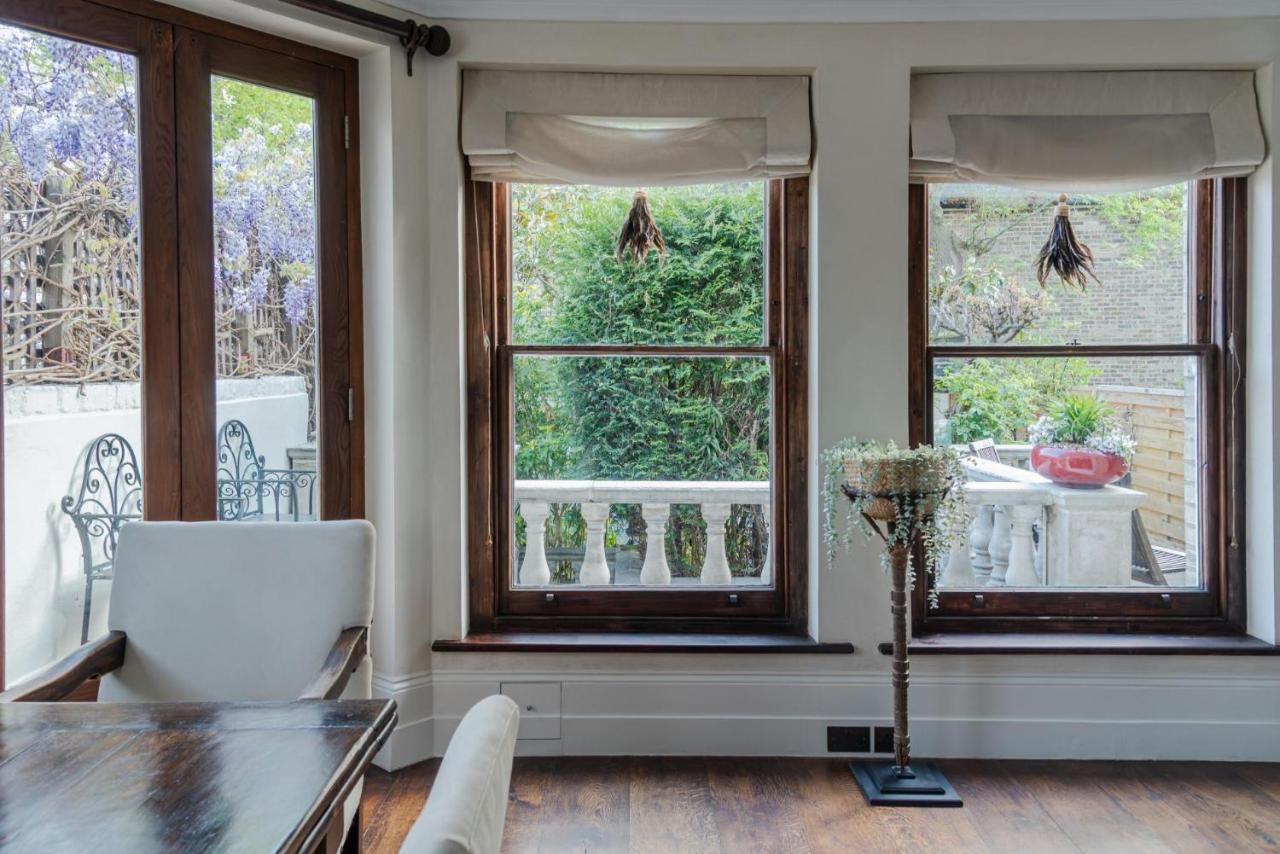 A Chelsea Retreat - 2 Bedroom With Garden And Parking Лондон Экстерьер фото