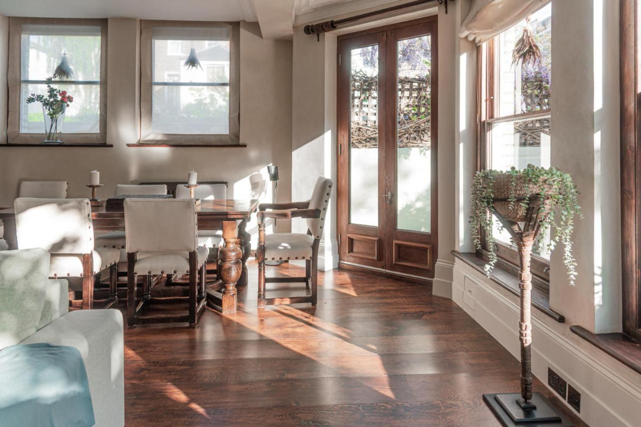A Chelsea Retreat - 2 Bedroom With Garden And Parking Лондон Экстерьер фото