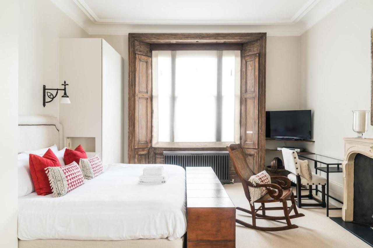 A Chelsea Retreat - 2 Bedroom With Garden And Parking Лондон Экстерьер фото